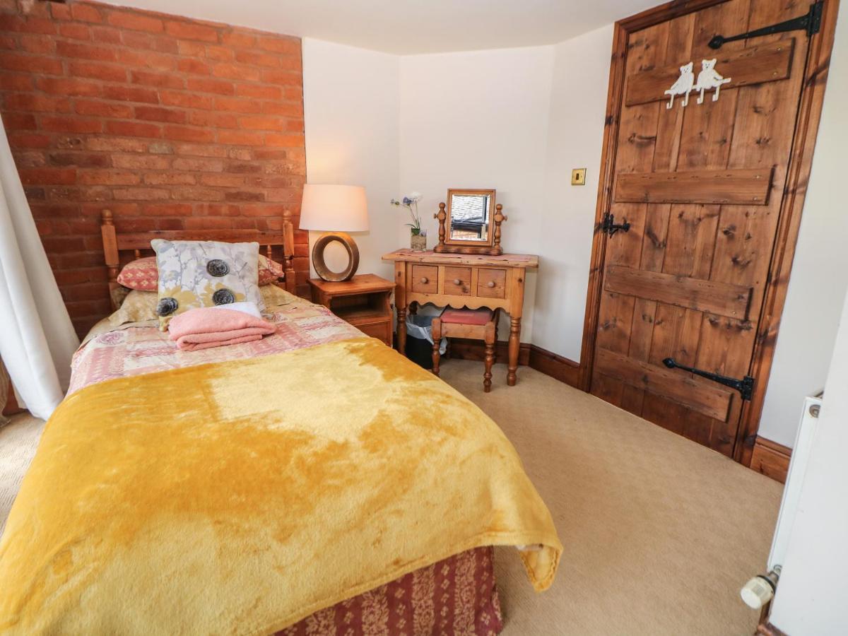 Villa The Haybarn à Lichfield Extérieur photo