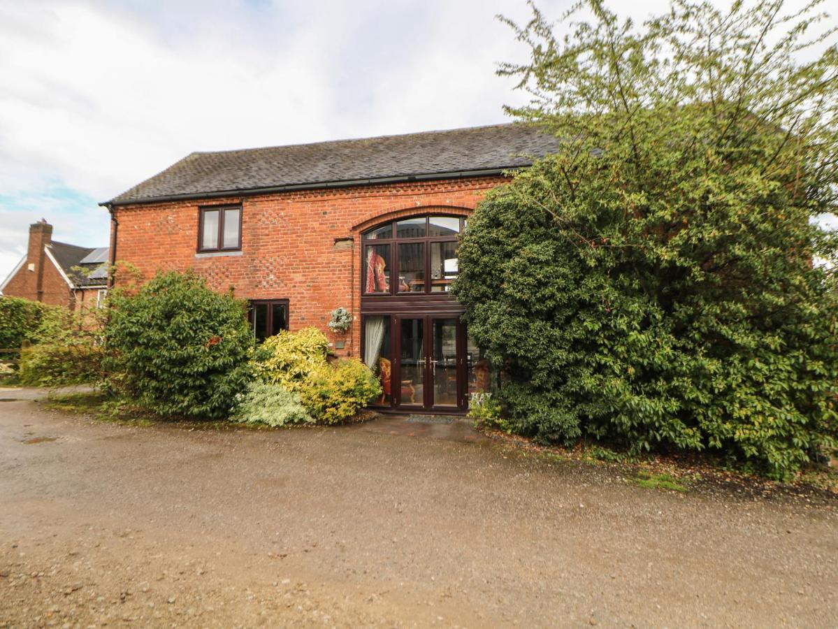 Villa The Haybarn à Lichfield Extérieur photo